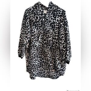Leopard Print The Comfy OSFA in White and Black